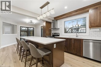 Building Photo - 380 Churchill Ct