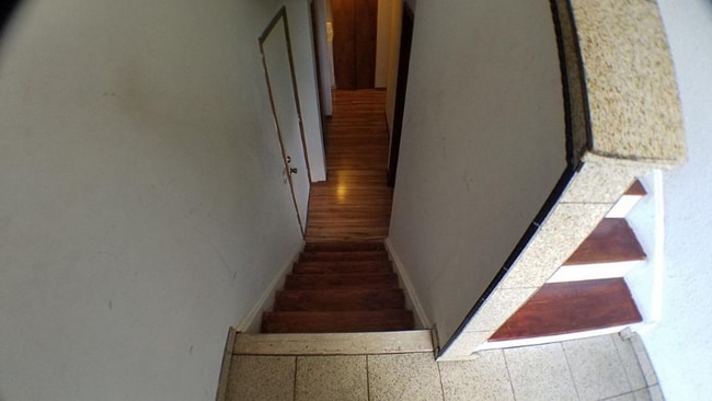 Building Photo - 2336 Fieldstone Cir
