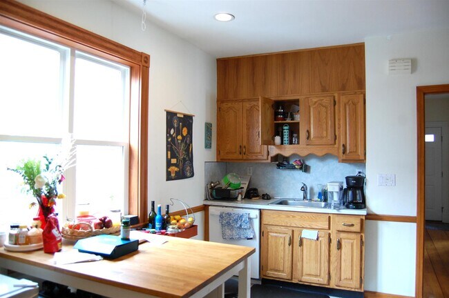 Foto del edificio - 14A Cottage Ave