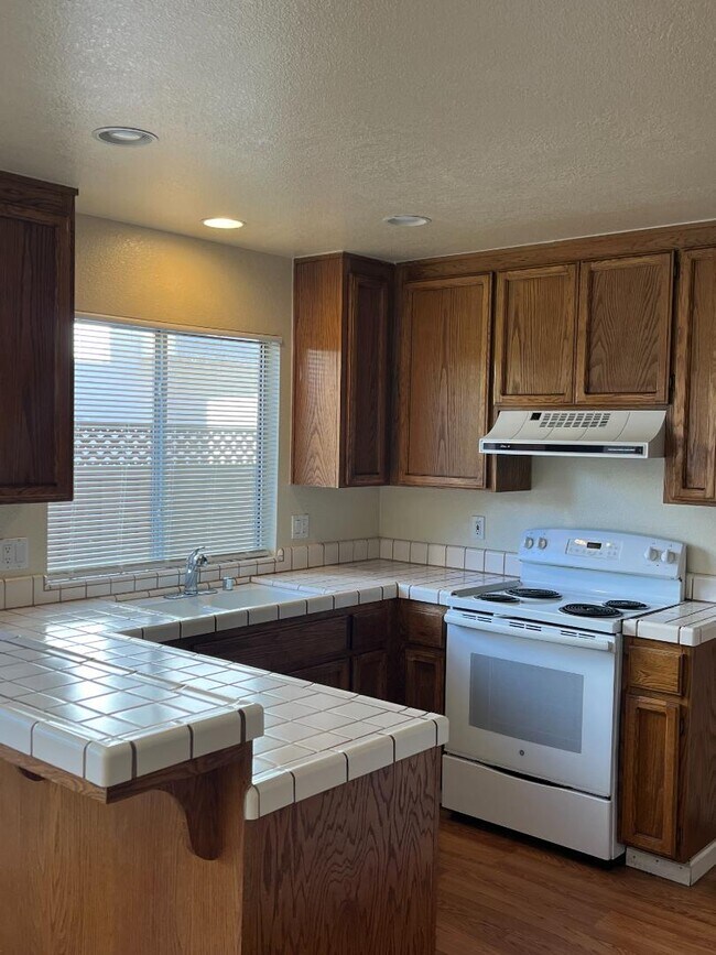 Foto del edificio - 7651 Church St