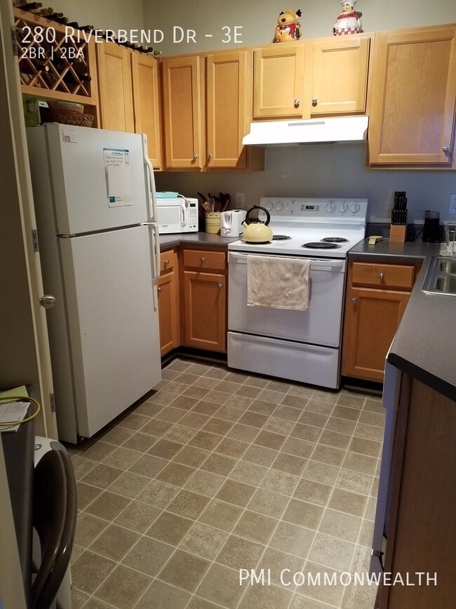 Building Photo - 2 Bed / 2 Bath Single Family (Available 7/...