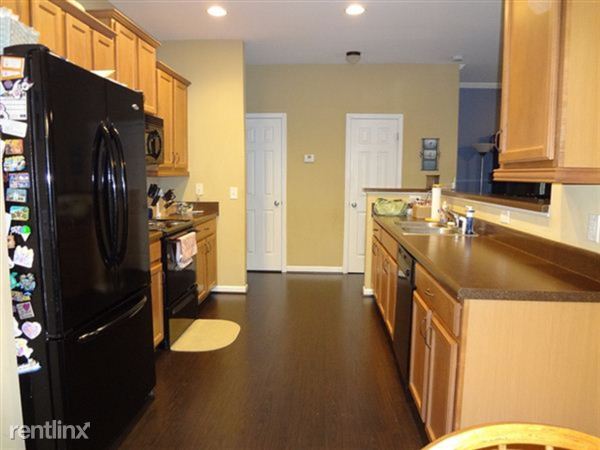Building Photo - 7161 Silk Tree Pointe