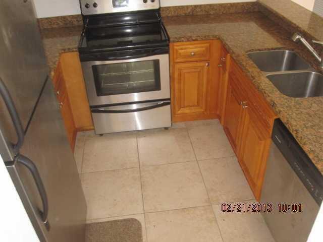 Foto del edificio - 1524 Lake Crystal Dr
