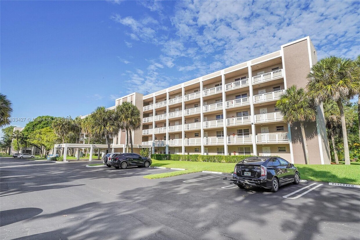 Foto principal - 1100 NW 87th Ave