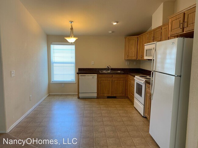 Building Photo - 2 br, 2 bath House - 16101 NE 10th Cir
