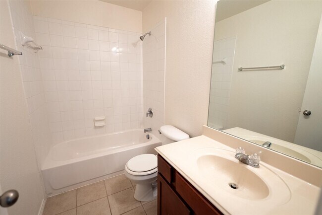 Foto del edificio - Charming 3 bed 2 bath in Anna TX