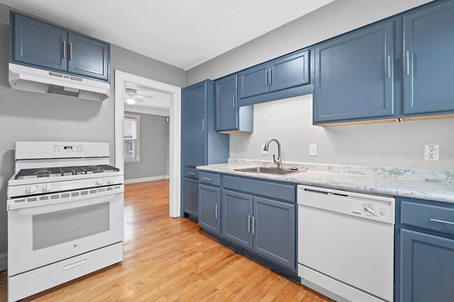 Building Photo - 1524 Cicotte Ave