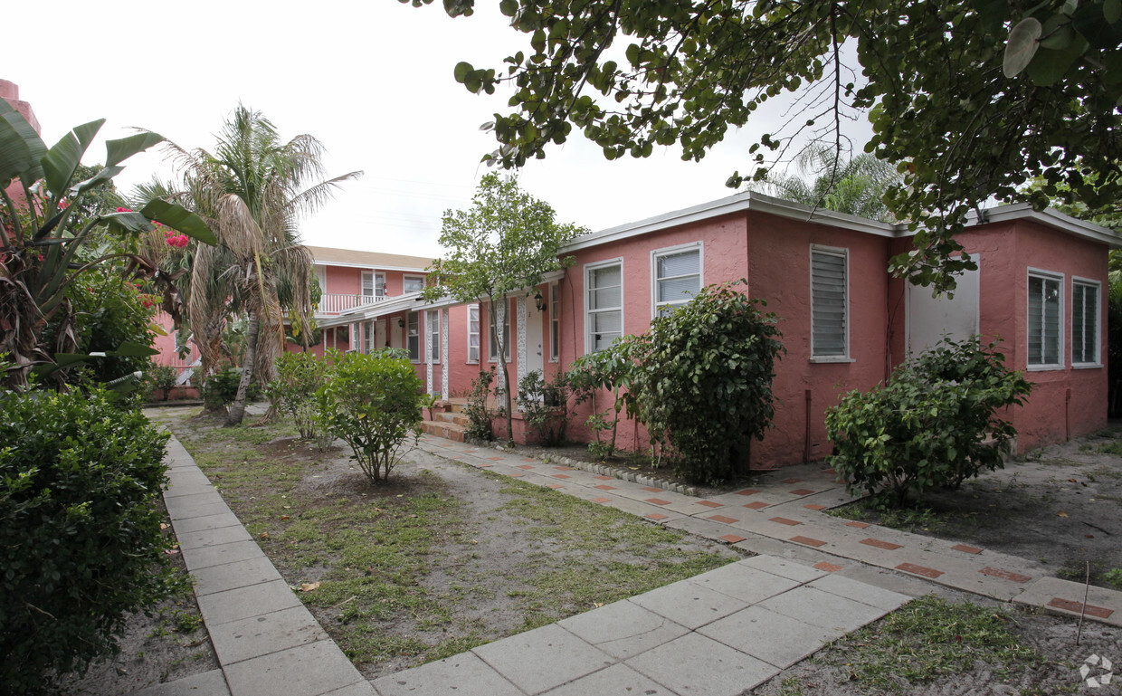 Primary Photo - Northwood Gardens Apartments