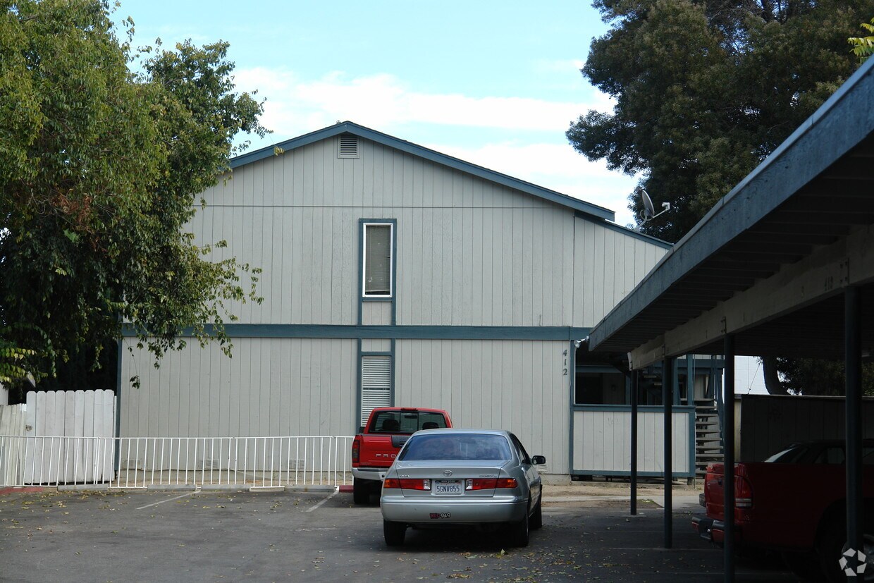 Building Photo - 412-414 Page St