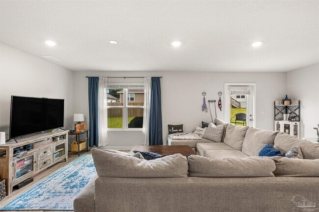 Building Photo - 5843 Belmont Stakes Rd