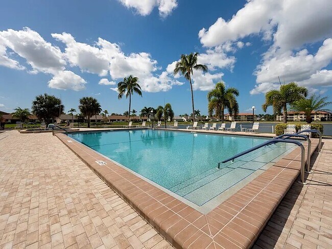 Foto del edificio - 11220 Caravel Cir