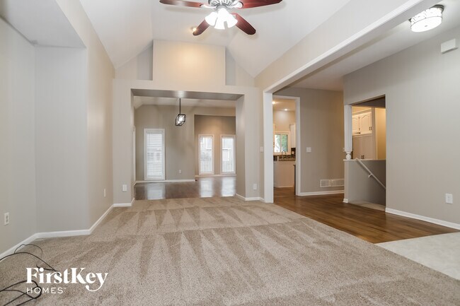 Foto del edificio - 22717 W 49th St