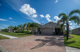 Building Photo - 2626 Corona Ln