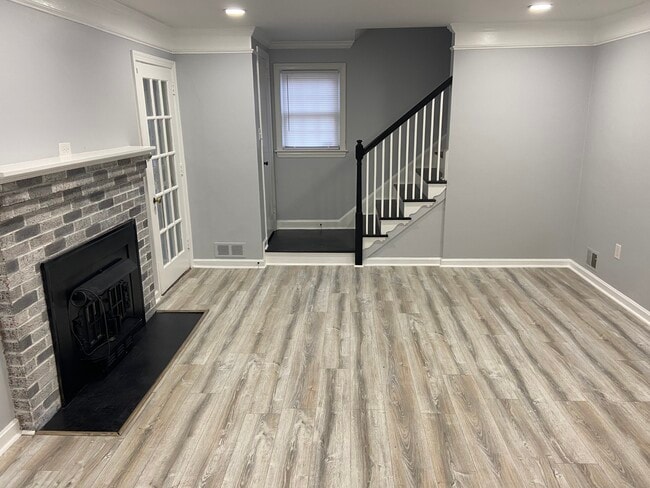 Photo - 5712 Linda Ln House