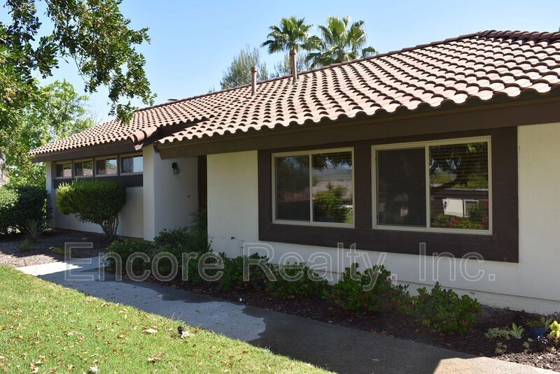 12586 Oaks North Dr Unit 7, San Diego, CA 92128 Condo for Rent in