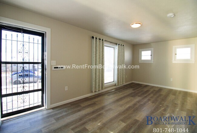Foto del edificio - 34 Glenwood Ave
