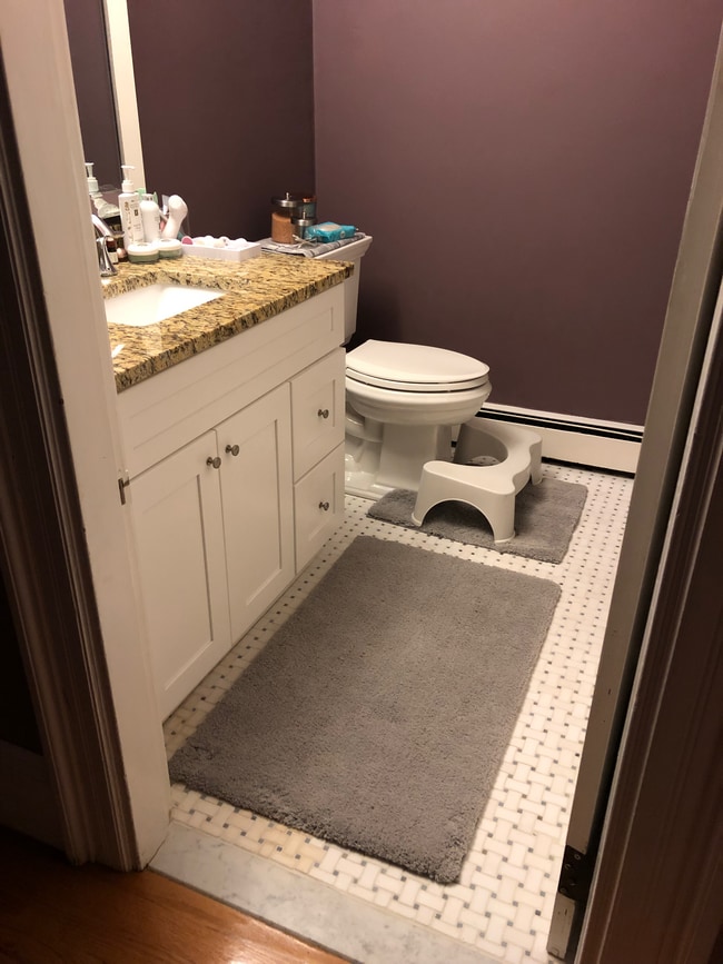 Private bath - 1190 Boylston St