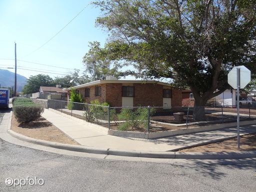 Building Photo - 10301 Yellowstone St