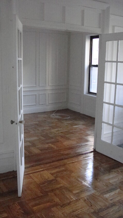 Foto del edificio - 95 W 162nd St