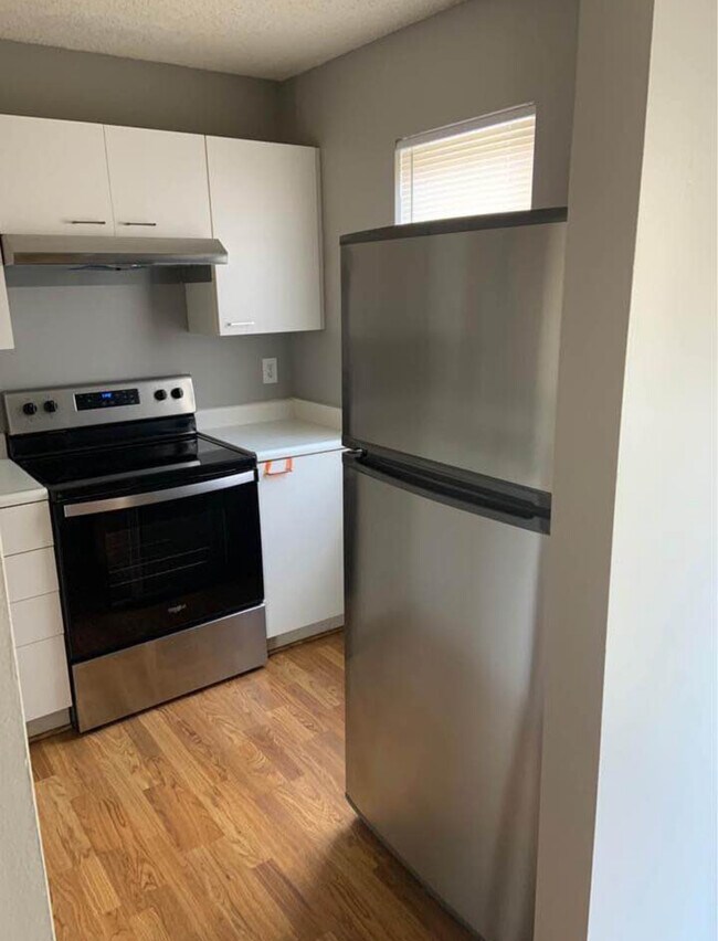 Foto del edificio - 1732 Ridgebury Dr