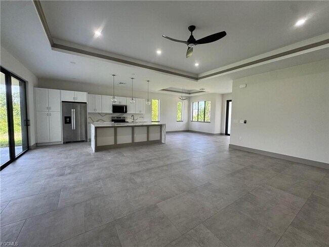 Foto del edificio - 5227 4th St W