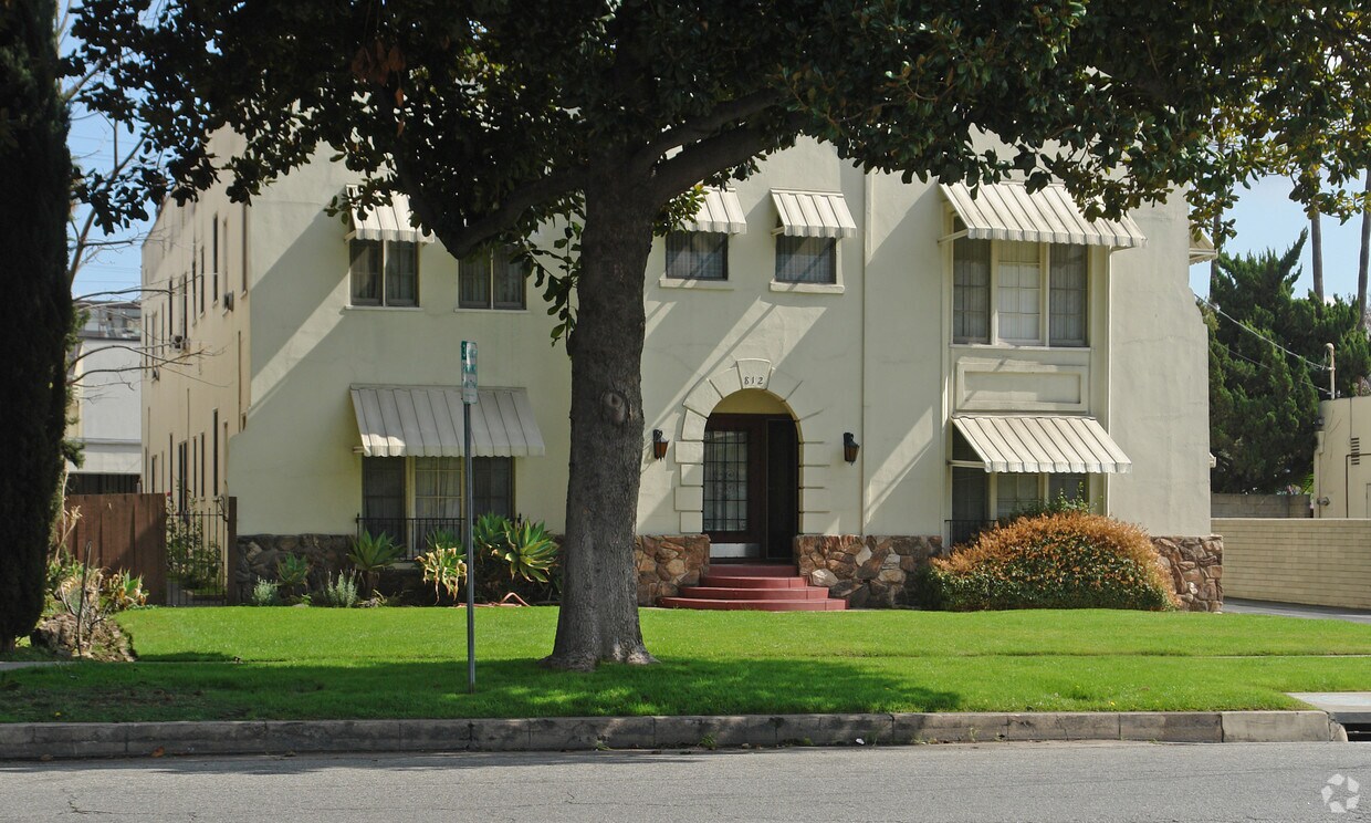812 Orange Grove Ave, South Pasadena, CA 91030 Apartments in South