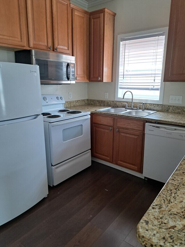 Foto del edificio - 2525 Esplanade St