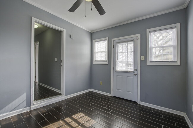 Foto del edificio - 8637 Chloe Ln