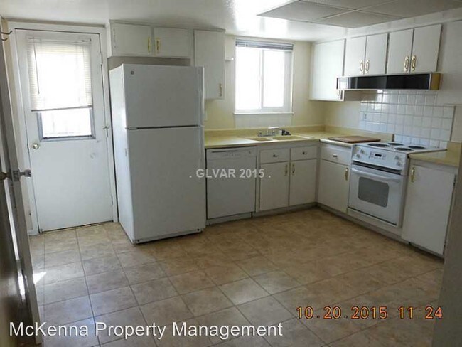 Building Photo - 2 br, 1.5 bath House - 425 Las Casitas Way