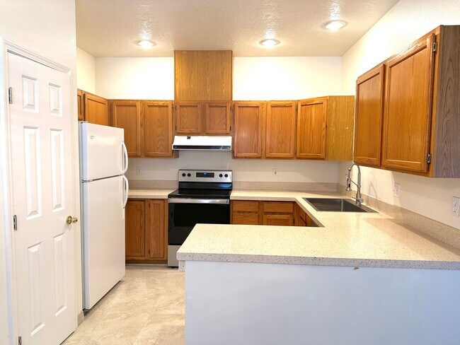 Building Photo - Cozy Home on Boise Bench