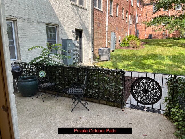 Patio - 2204 Washington Ave