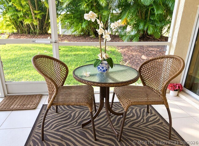 Foto del edificio - 6325 Graycliff Dr