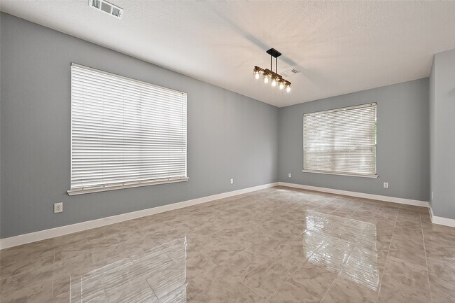 Foto del edificio - 9526 Heflin Colony Dr