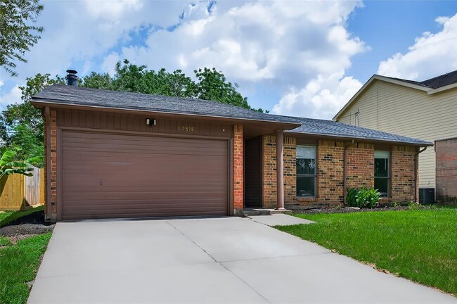 Foto del edificio - 17518 Autumn Hills Dr
