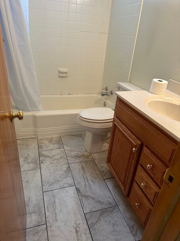Foto principal - 865 S 45th St