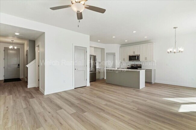 Foto del edificio - 3669 S 4625 W