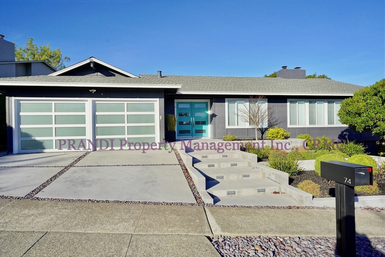 Foto principal - Charming 4 Bed, 2 Bath San Rafael Home wit...