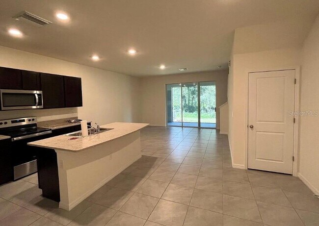 Building Photo - 32867 Pez Landing Ln