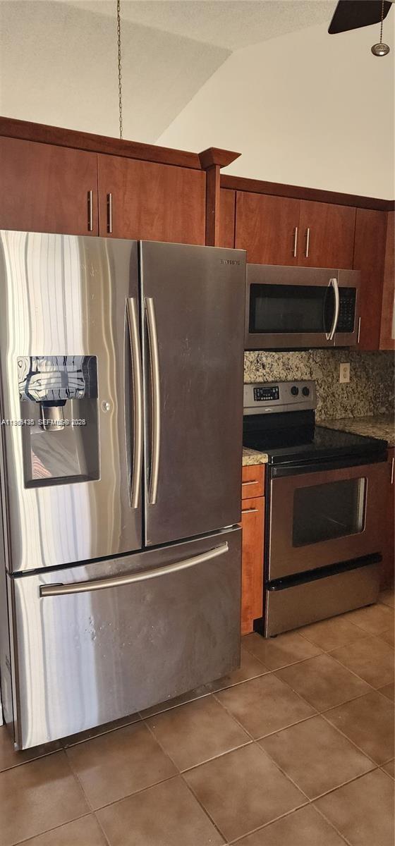 Foto del edificio - 6134 SW 147th Ct