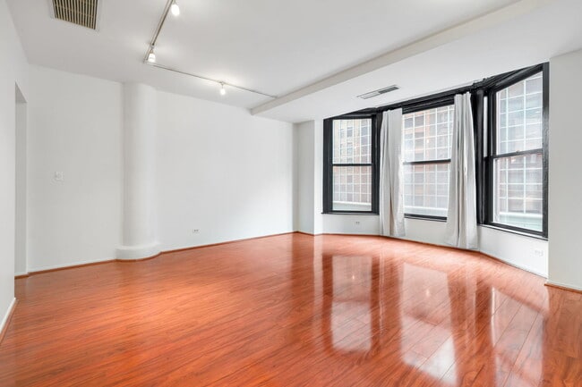 Building Photo - 431 S Dearborn St