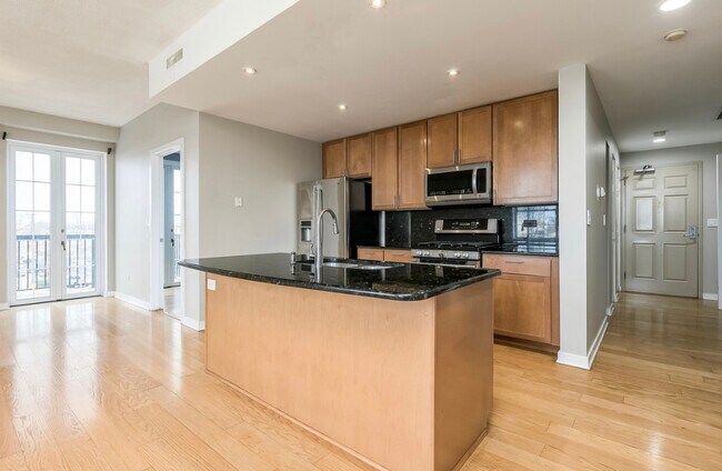 Foto del edificio - 5978 N Lincoln Ave