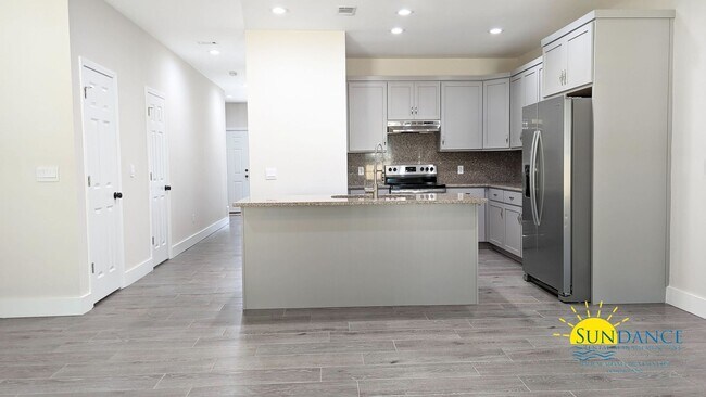 Foto del edificio - Centrally Located 3 Bedroom Townhome in FWB!