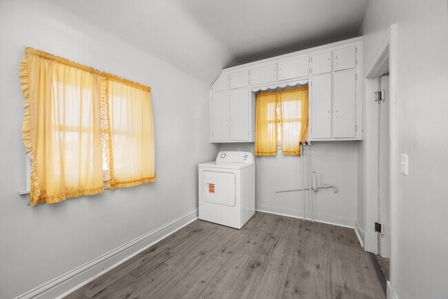 Foto del edificio - 1703 N Brady St