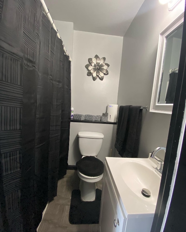 Building Photo - 5235 Woodland Ave