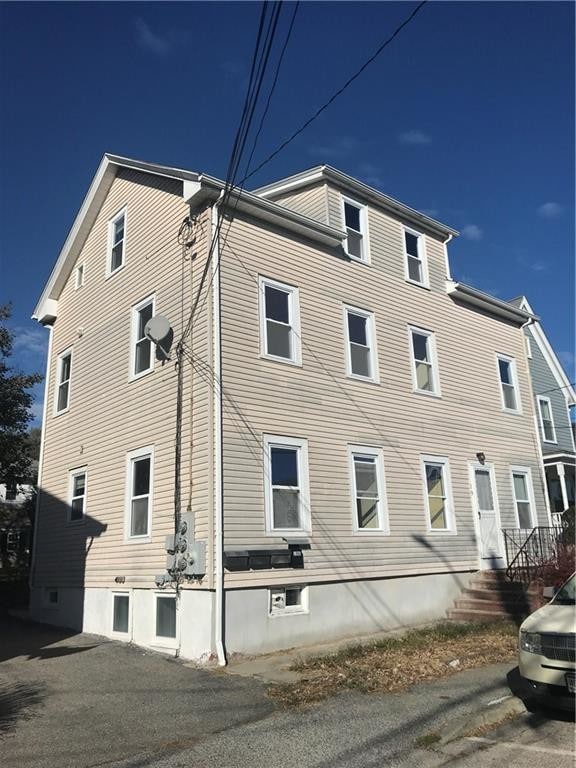 Building Photo - 19 Catherine St