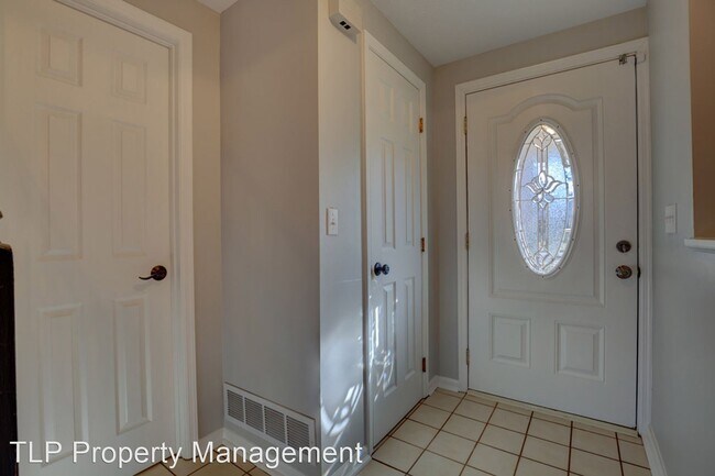 Building Photo - 3 br, 2.5 bath House - 5396 Pine Valley Dr