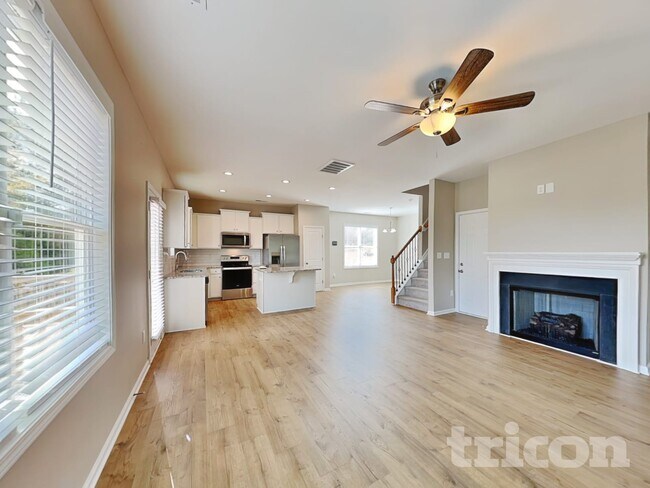 Foto del edificio - 76 Fresco Dr