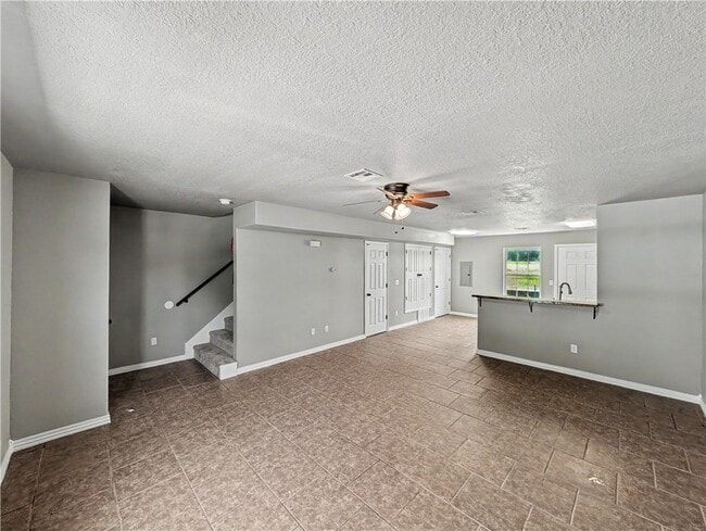 Building Photo - 703 W Garland St