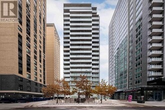 Building Photo - 111 Champagne Ave S