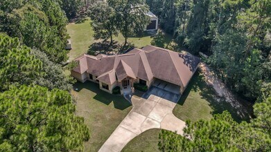 Building Photo - 40102 Country Forest Dr